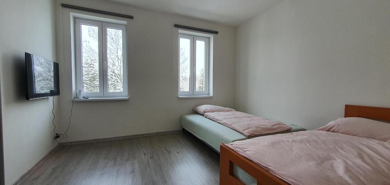 Apartment 35M2 Karlovy Vary Extérieur photo